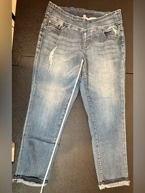 Jag Jeans Light Blue Distressed Cropped Ankle Jeans